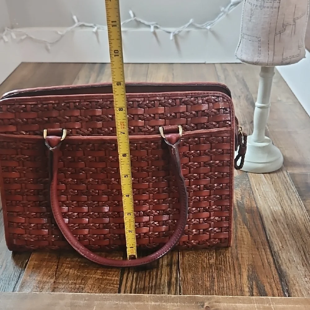 Genuine Leather Women's Rich Brown Woven Purse‎